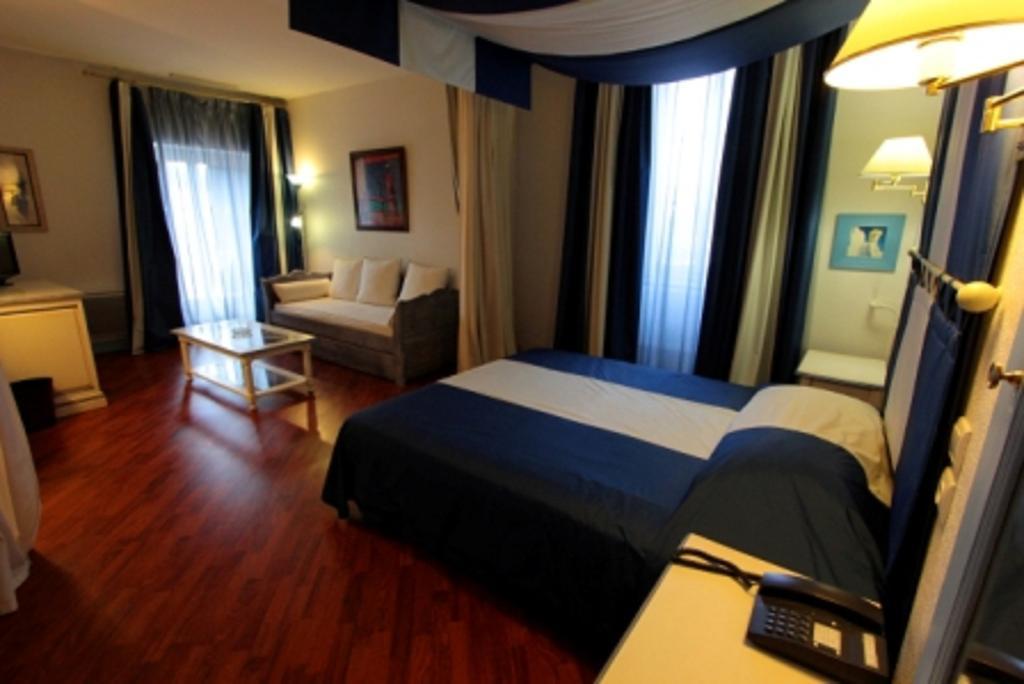 Hotel Moderne Et Pigeon Лиму Номер фото